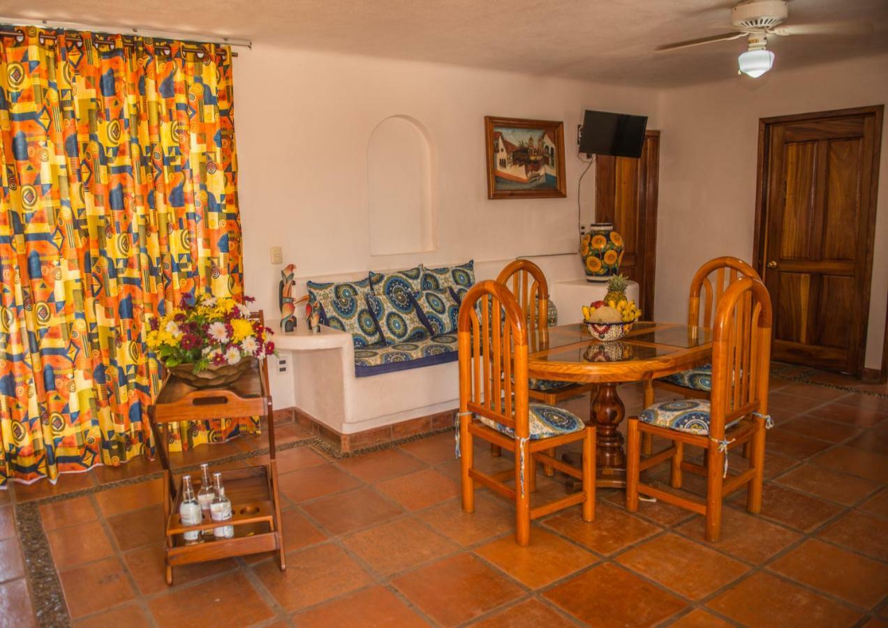 Hotel Villa Azul Барра-де-Навидад Экстерьер фото